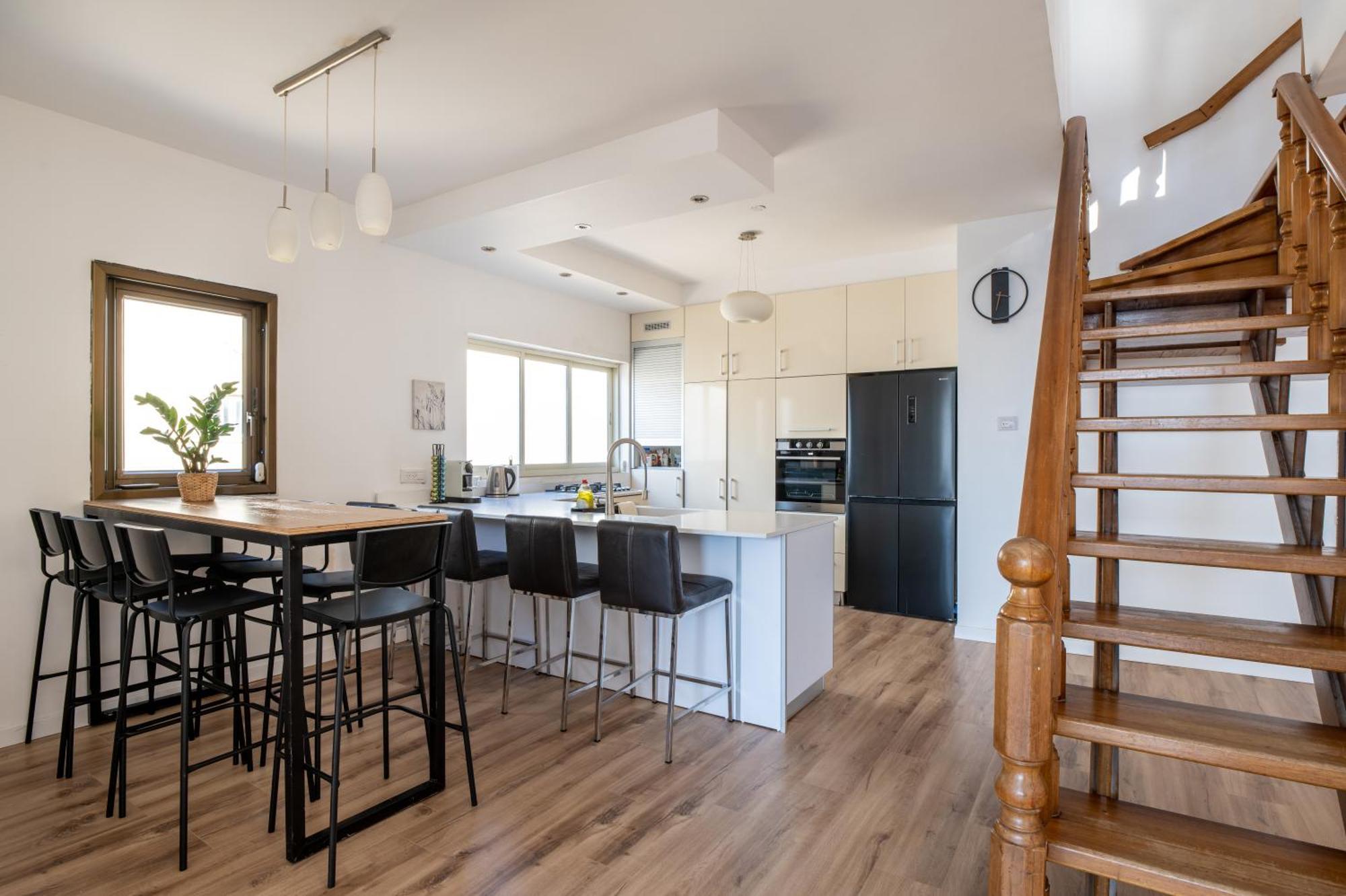 Roof Top 3 Floors Νετάνια Εξωτερικό φωτογραφία