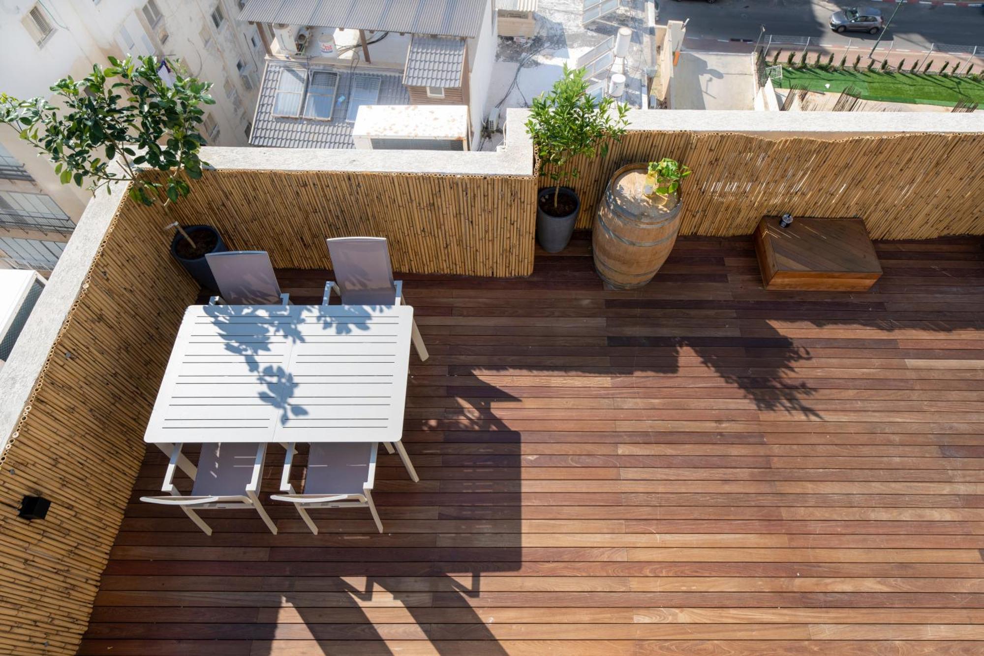 Roof Top 3 Floors Νετάνια Εξωτερικό φωτογραφία