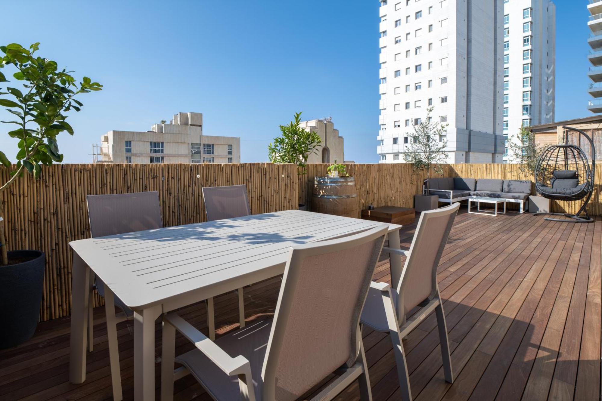 Roof Top 3 Floors Νετάνια Εξωτερικό φωτογραφία
