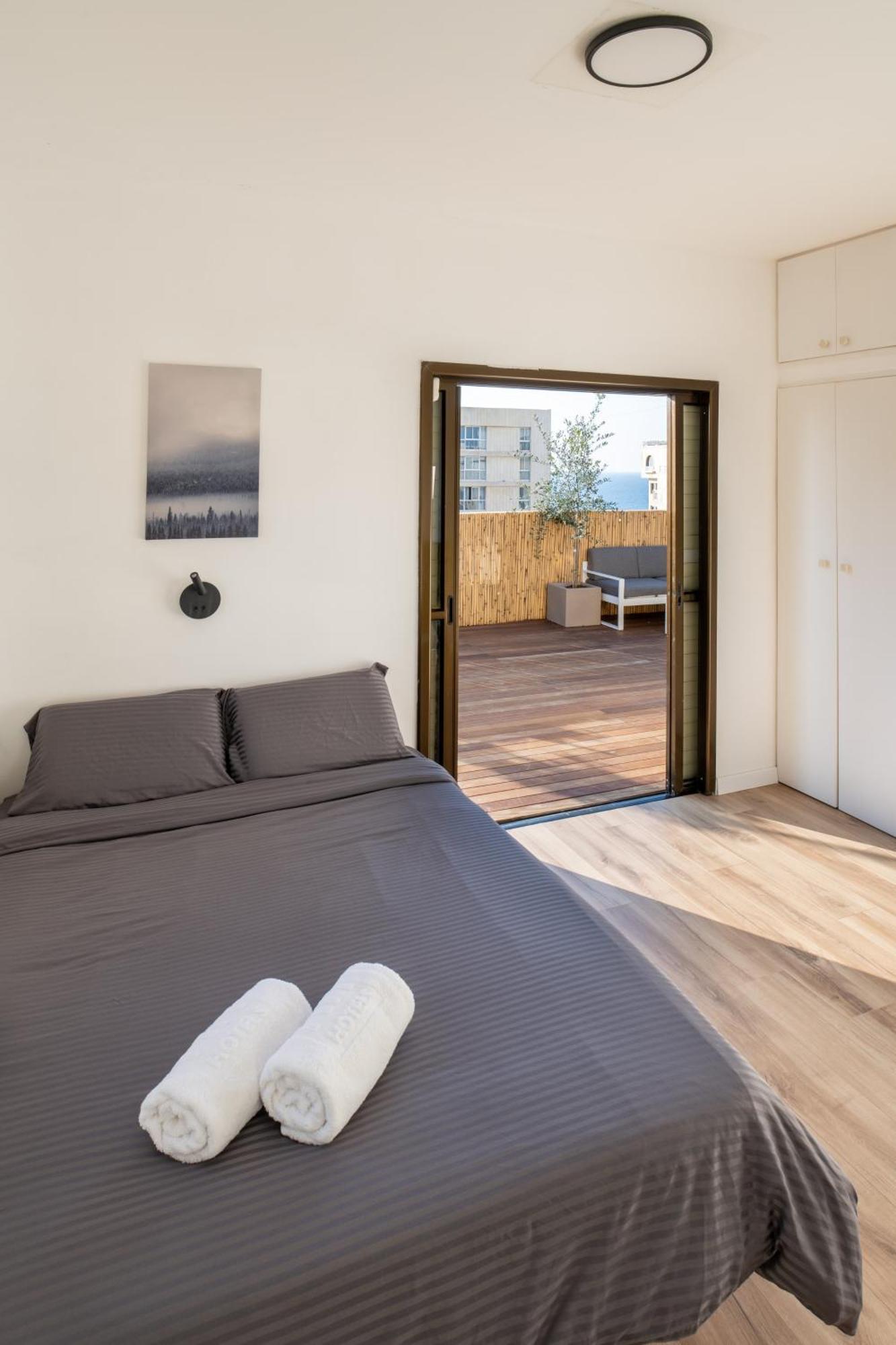 Roof Top 3 Floors Νετάνια Εξωτερικό φωτογραφία