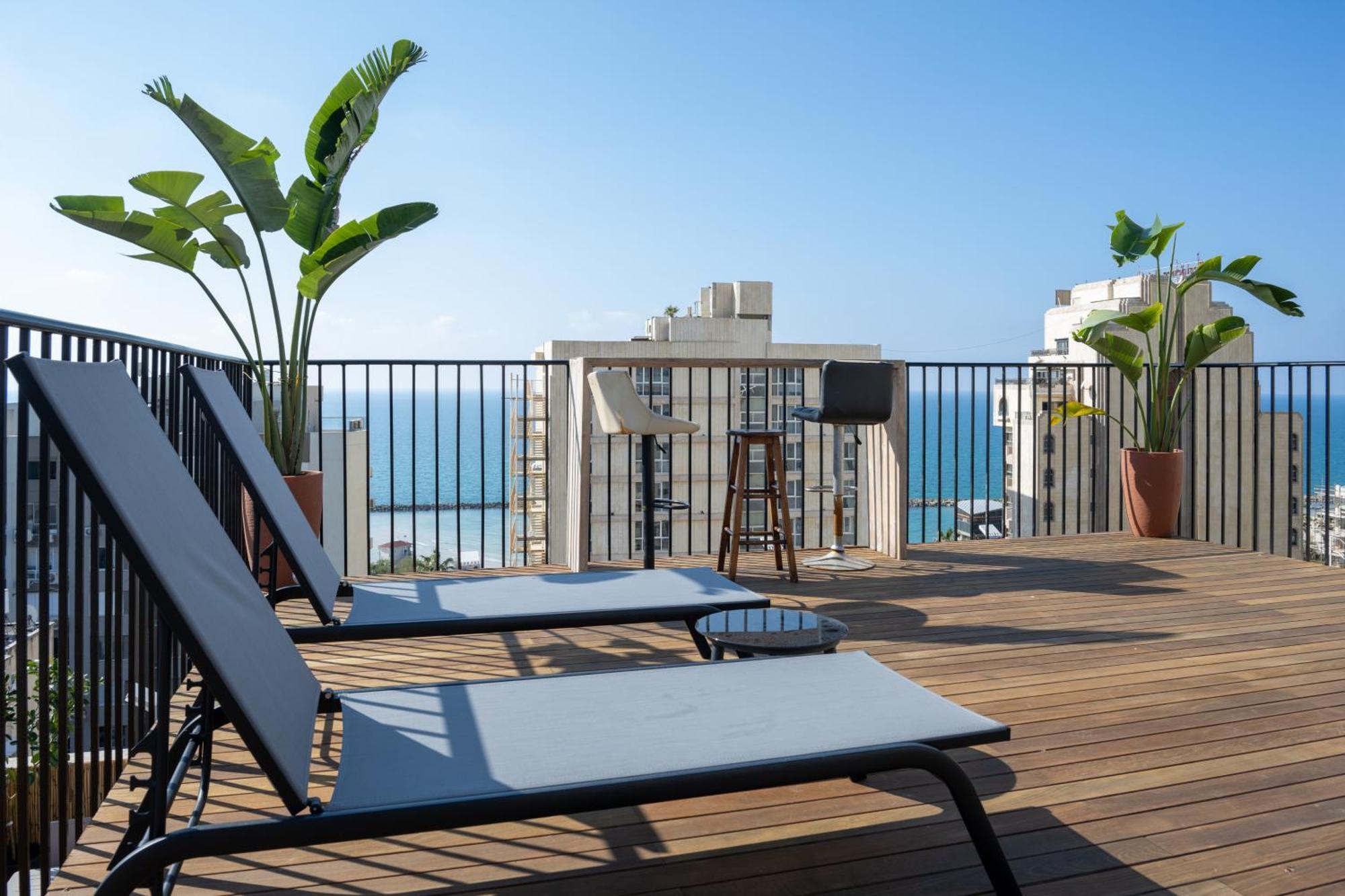 Roof Top 3 Floors Νετάνια Εξωτερικό φωτογραφία