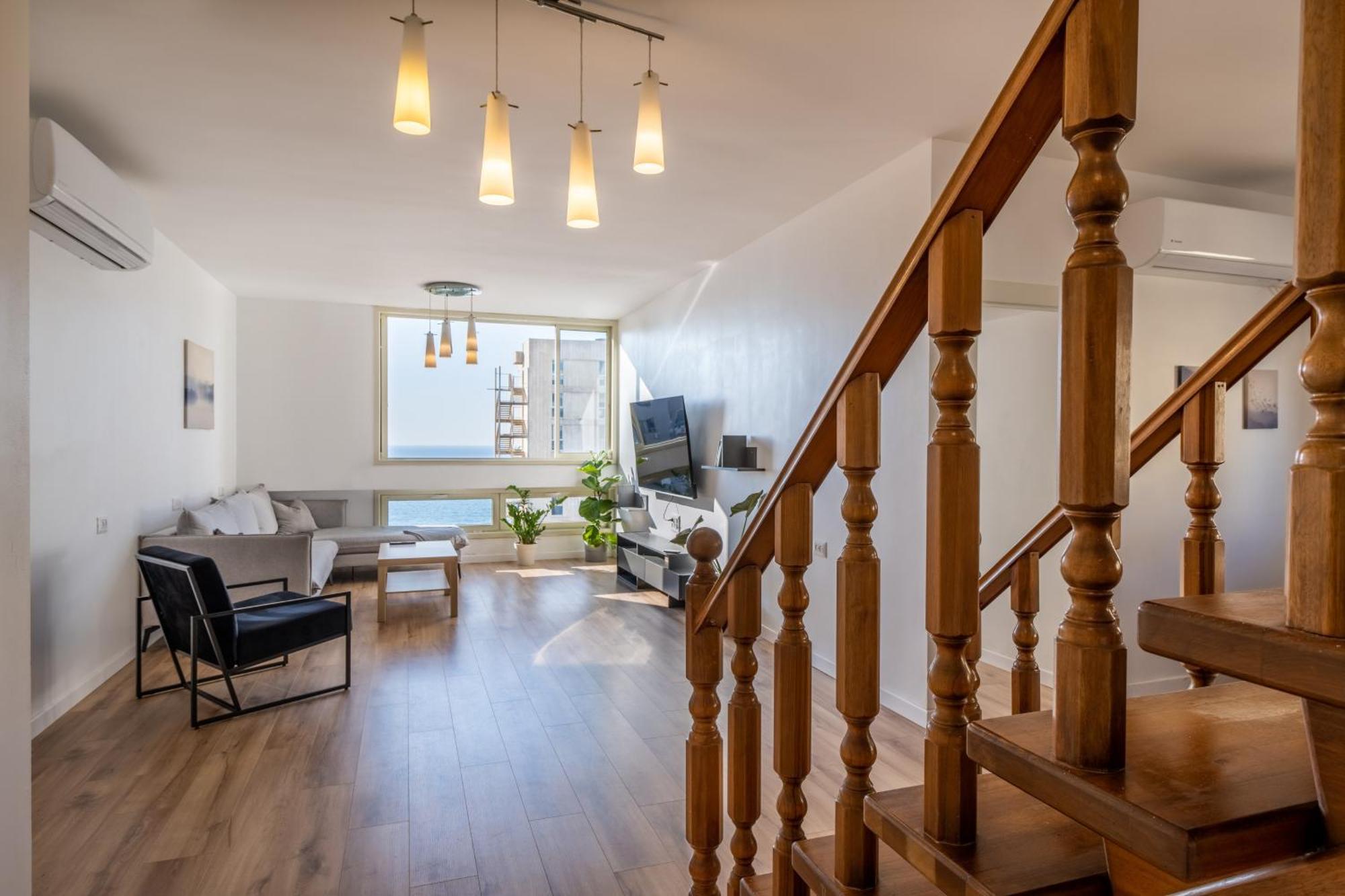 Roof Top 3 Floors Νετάνια Εξωτερικό φωτογραφία