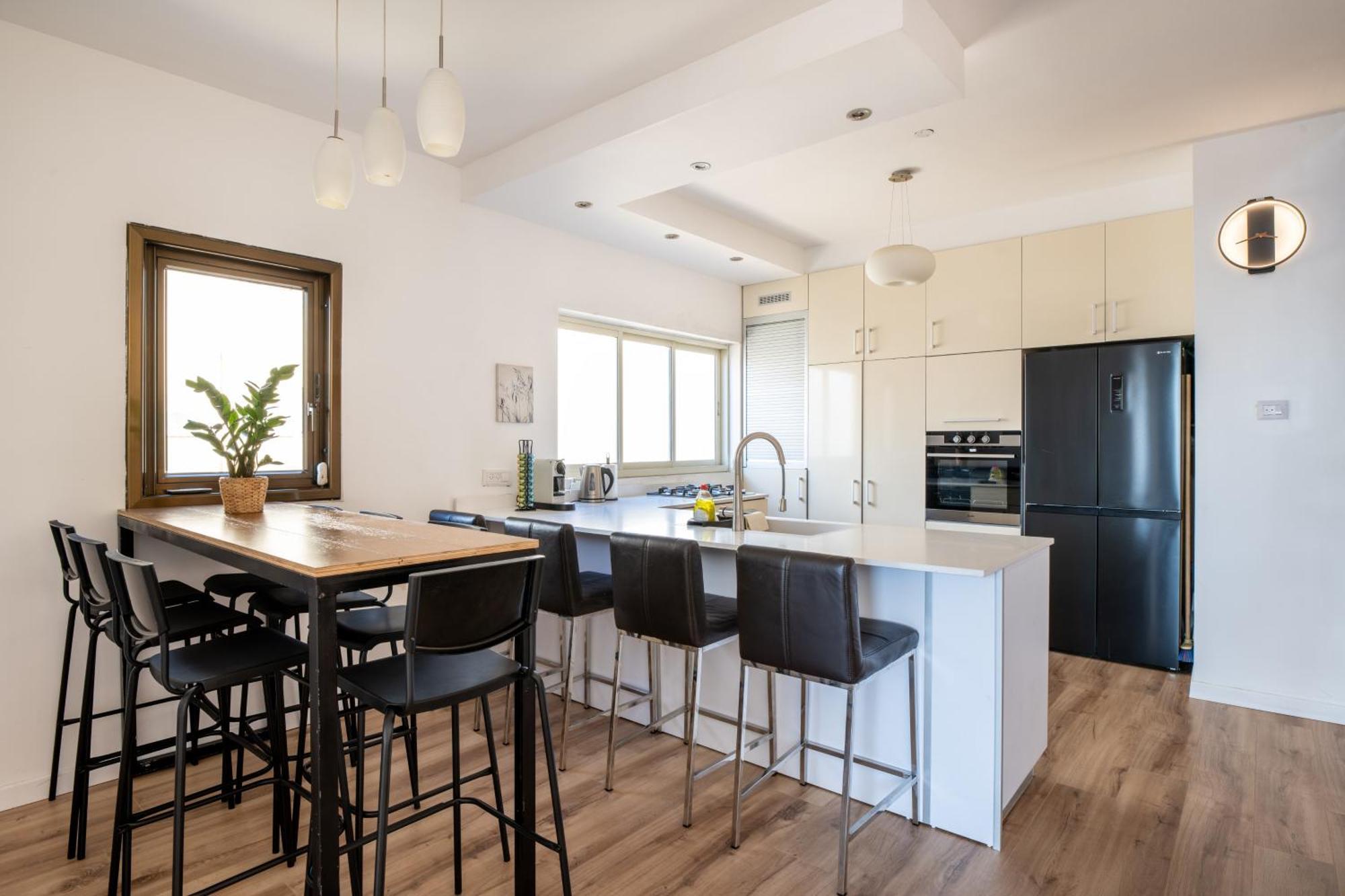 Roof Top 3 Floors Νετάνια Εξωτερικό φωτογραφία